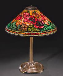The pictures truly do not do it justice!! Authentic Tiffany Lamp Expert Antique Tiffany Lamp Value The Colors Are Very Important Tiffany Lamps Lamp Glass Lamp