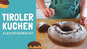 Für den tiroler kuchen butter, zucker und eigelb schaumig rühren. Tiroler Kuchen Backen Leichtgemacht Youtube