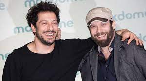 Auf kurzem weg erreichen tanja und ich zunächst mal die burgruine. Wahre Mannerfreundschaft Christian Ulmen Und Fahri Yardim Stars