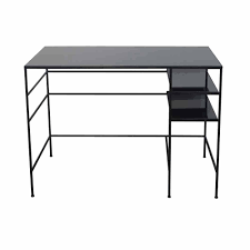Schwarzer Schreibtisch Mit Glas Bei Milanari Com Schreibtischideen Schreibtisch Industrie Chic