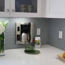 I Don T Like The Orientation Of The Tiles But I Love The Color White Marble Countertops Glass Backsplash Kitchen Gray Subway Tile Backsplash