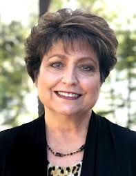 Donna Esparza's Instagram, Twitter & Facebook