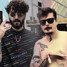 Tarkan modeli burak özçivit saçı kıvanç tatlıtuğ saç kesimi akın akınözü sac stili can yaman sac modeli ünlülerin saç modeli ünlü kuaförler saç kesimi. 1