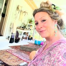 Wanna join the Coven? Hop