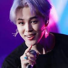 Shona Monroe's Instagram, Twitter & Facebook