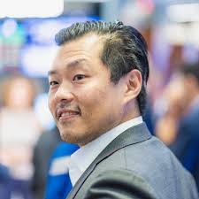 After 8 years, I'm moving onto my next play outside of LinkedIn (excited to  share more soon). I am leaving the Empire State Building today with an  overwhelming sense of gratitude for