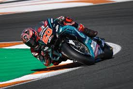 Il commence la moto à l'âge de 4 ans, ensuite il part briller en espagne dans différents championnats. Quartararo Heads Yamaha 1 2 3 To Open 2020 Tests