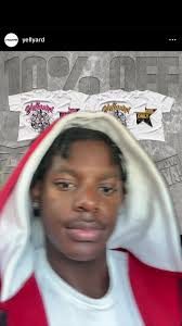 Quincee Perry's Instagram, Twitter & Facebook