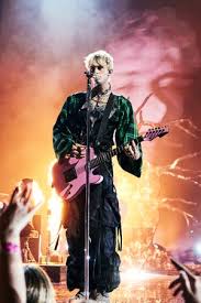 1 day ago · best new artist nominee kid laroi and justin bieber opened the 2021 vma's with a performance of their hit song stay. the song went viral on tiktok after its release and stayed on the billboard. Q Bsfu3rjrsz1m
