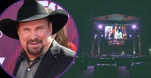 Garth brooks won't compete for cma entertainer of the year because of a tweetit said, 'hey, man. Was Garth Brooks Drive In Concert Worth The 100 Per Car