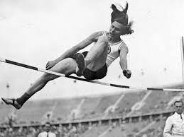 Wenn die olympiade vorbei, schlagen. Das Doppelleben Der Dora Ratjen Ndr De Sport Mehr Sport