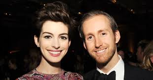 Die Liebesgeschichte von Anne Hathaway und Adam Shulman