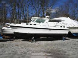 Cabin cruiser 30 is a boat model part of the manufacturer langenberg, under the category of motor yachts. Buy Albin 30 Family Cruiser Aft Cabin Albin 30 Family Cruiser Aft Cabin For Sale