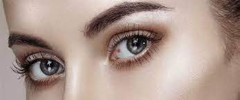 العين هي من الأعضاء الحيوية في الجسم المعرضة للعوامل الخارجية كالهواء و الماء لذلك و تعتبر حساسية العين من أشهر الامراض في مصر وذلك لطبيعه الجو و انتشار مسببات. Ø§Ù„Ø¨Ù‚Ø¹ Ø§Ù„Ø­Ù…Ø±Ø§Ø¡ ÙÙŠ Ø§Ù„Ø¹ÙŠÙ† Ø£Ø³Ø¨Ø§Ø¨ Ø´Ø§Ø¦Ø¹Ø© ÙˆØ·Ø±Ù‚ Ø§Ù„ØªØºÙ„Ø¨ Ø¹Ù„ÙŠÙ‡Ø§