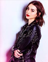 Adelaide Kane Photo 1674 Of 1792 Pics In 2020 Adelaide Kane Celebrities Women