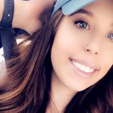 Aimee Harmon's Instagram, Twitter & Facebook