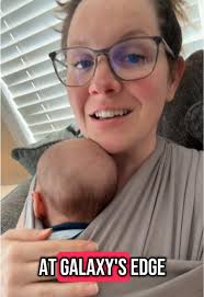 Hold up hold up. Who wants to bet master skywalker will be coming to d...