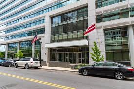 America Moves to Cut Chinese Telecom Giants Out of Its Digital Infrastructure