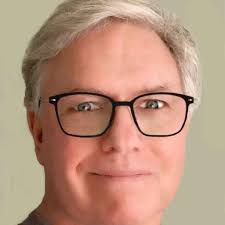 Scott Townley's Instagram, Twitter & Facebook