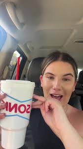 Nichole Fry's Instagram, Twitter & Facebook