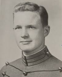 🇺🇸 𝐇𝐨𝐧𝐨𝐫𝐢𝐧𝐠 𝐚...