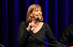 Lillemor 'lill' lindfors was born on may 12, 1940 in helsingfors, finland. Jag Ar Lyckligt Lottad Junia