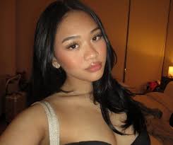 stop hearting my stuff unless you're single or ready to cheat👄