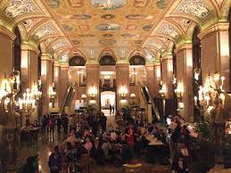 Palmer House Provides The Center For A Diy Chicago Food Tour Chicago Restaurants Best Chicago Restaurants Chicago Tours