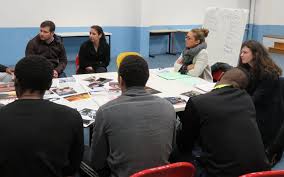 Absent pour cause de vacances scolaires, le jeu décalé de tmc revient ce mercredi 13 mars 2019 pour deux numéros bourrés de surprises. A La Maison D Arret De Nanterre Des Detenus Bousculent Leurs Stereotypes De Genre Le Parisien