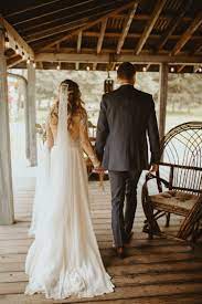 Boho Wedding Venue At Mt 45 In Bigfork Montana Wedding Photographer Montana Wedding Venues Montana Wedding Montana Wedding Photographer