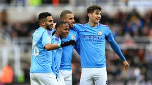 His current girlfriend or wife, his salary and his tattoos. Kyle Walker Bricht Corona Regeln Und Erklart Sich Eurosport