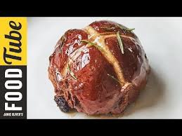 229 Chocolate Hot Cross Buns Jamie Oliver Happy Easter Youtube Hot Cross Buns Chocolate Hot Cross Buns Cross Buns