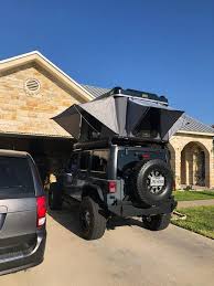 Although they've been around for a better part of the last decade, they've more recently begun breaking onto the camping scene in a big way. Smittybilt Overlander Hard Shell Tent 4wheelparts Com