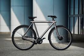 Das Smarte E Bike Mit Turbo Knopf Der Mitdenkt Vanmoofdas Smarte E Bike Mit Turbo Knopf Der Mitdenkt Vanmoof Pressemitteilung