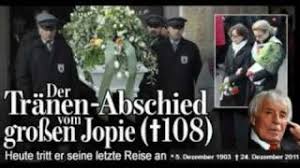 Nun ist johannes heesters an heiligabend gestorben. Johannes Heesters 108 Trauerfeier Beerdigung Youtube