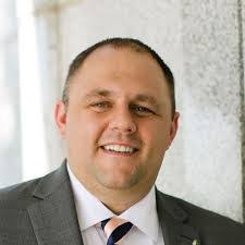 Sam Delis's Instagram, Twitter & Facebook