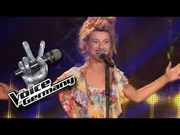 Victime de harcèlement physique à l'école, la jeune fille trouve refuge dans la musique, seul. Annie Lennox I Put A Spell On You Natia Todua Cover The Voice Of Germany 2017 Blind Audition Youtube Annie Lennox Janis Joplin The Voice