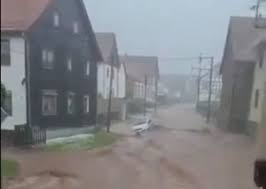 Germania, 11 morti e 70 dispersi. Maltempo Alluvioni Lampo In Germania E Francia Tornado In Spagna