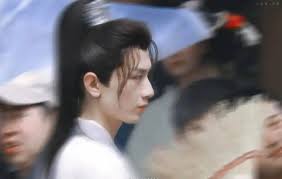 Trầm vụn hương phai diễn viên chính. DÆ°Æ¡ng Tá»­ Cáº§m Chá»•i Ä'anh Thanh Nghá»‹ Trong Tráº§m Vá»¥n HÆ°Æ¡ng Phai Netizen Báº¥t Ngá» Khen Ngá»£i Nhan Sáº¯c Ná»¯ Chinh Háº­u TrÆ°á»ng Phim Viá»‡t Giáº£i Tri