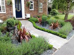 Gorgeous 70 Front Garden Landscaping Ideas Https Kidmagz Com 70 Front Garden Landscaping Ideas Small Front Gardens Front Garden Design Garden Ideas Uk