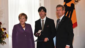 Mark ogden assesses the potential candidates to fill joachim low's shoes as germany manager. Logo Die Karriere Von Jogi Low In Bildern Zdftivi