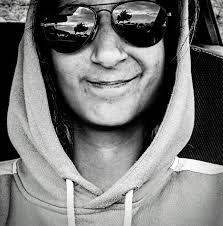 Mobile mechanic please if possible as soon as possible 🙏 this is what has  happened and it was absolutely fine last night. Just didn't want to play  ball