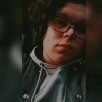 500+ perfis com “Laux”