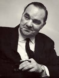 Gwin Thomas's Instagram, Twitter & Facebook