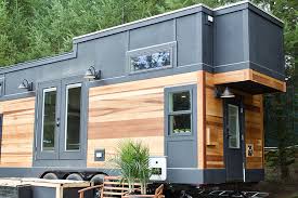 Or, perhaps you simply need a small vacation getaway for a weekend to rejuvenate your mind. A Lakeside Tiny Home On Wheels Mountain Living