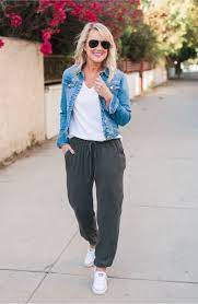 14 Comfortable Pants You Ll Never Travel Without Again Starting At Just 40 Jogger Outfit Casual Popular Fall Outfits Black Joggers Outfit