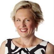 Leanne Walsh's Instagram, Twitter & Facebook