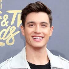 Gabriel Conte's Instagram, Twitter & Facebook