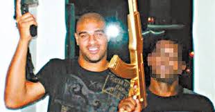 Adriano top 10 goals, enjoy. Le Follie Dell Imperatore Le Cadute Di Adriano Tra Alcol Festini E Armi Il Posticipo