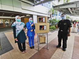 Check spelling or type a new query. Warga Prihatin Outreach Ke Hospital Serdang Turut Bersama Kami Dr Nor Halwani Beliau Merupakan Dr Pakar Di Jabatan Kardiologi Hospital Serdang Alhamdulillah Terima Kasih Buat Semua Para Penyumbang Projek Pelangi Amanah